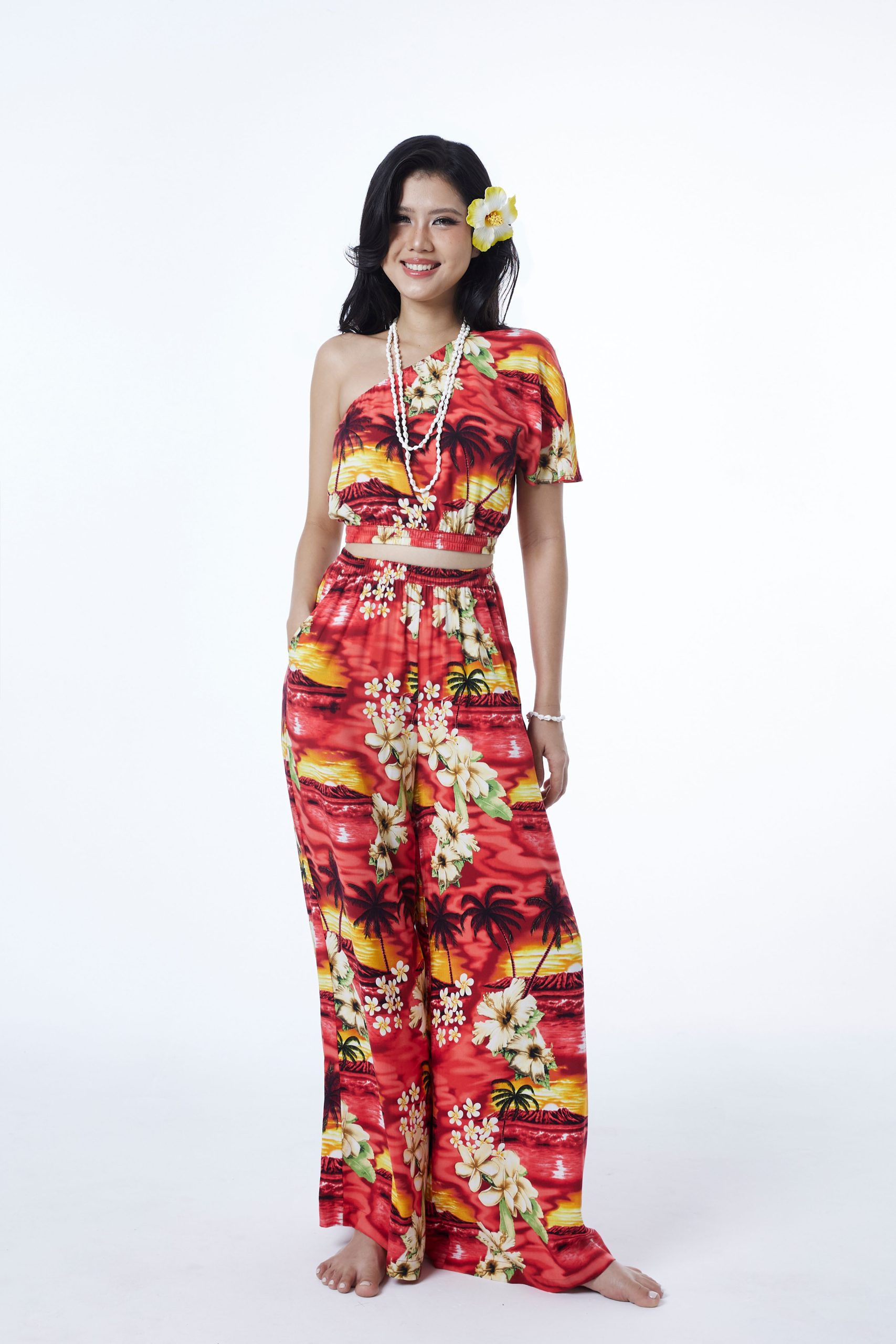 Off-shoulder Crop-top